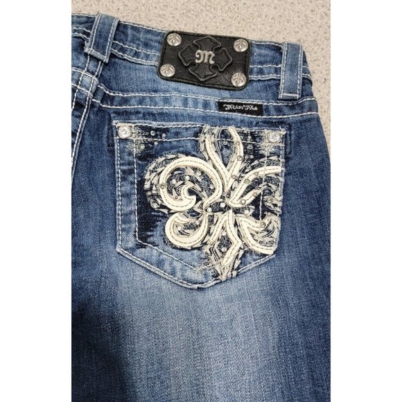 Miss Me Womens Blue Denim Easy Cropped Jeans Embellished Low Rise Size 26 - Picture 4 of 12